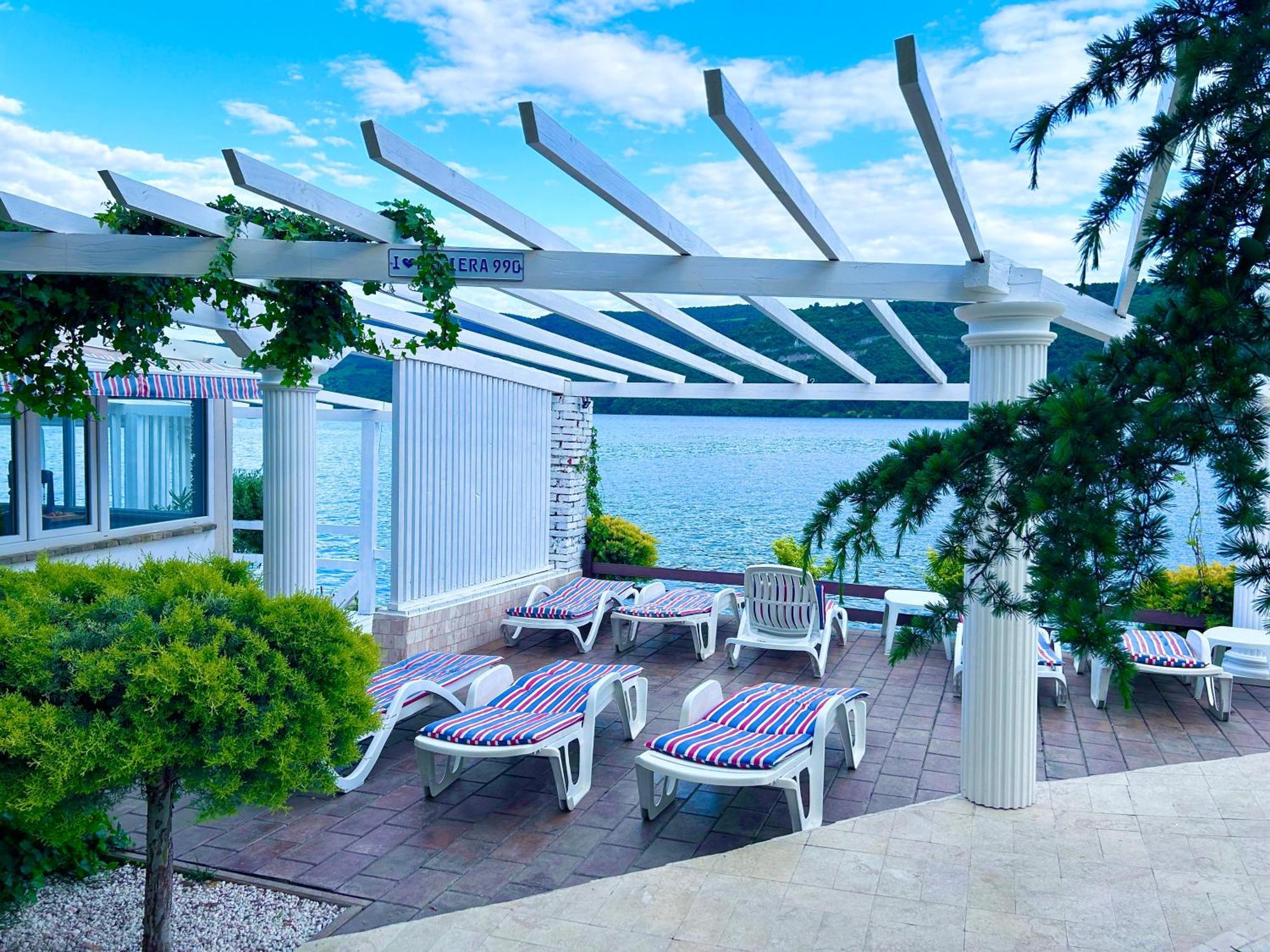 Riviera 990 - Resort & Restaurant Ieşelniţa Dış mekan fotoğraf