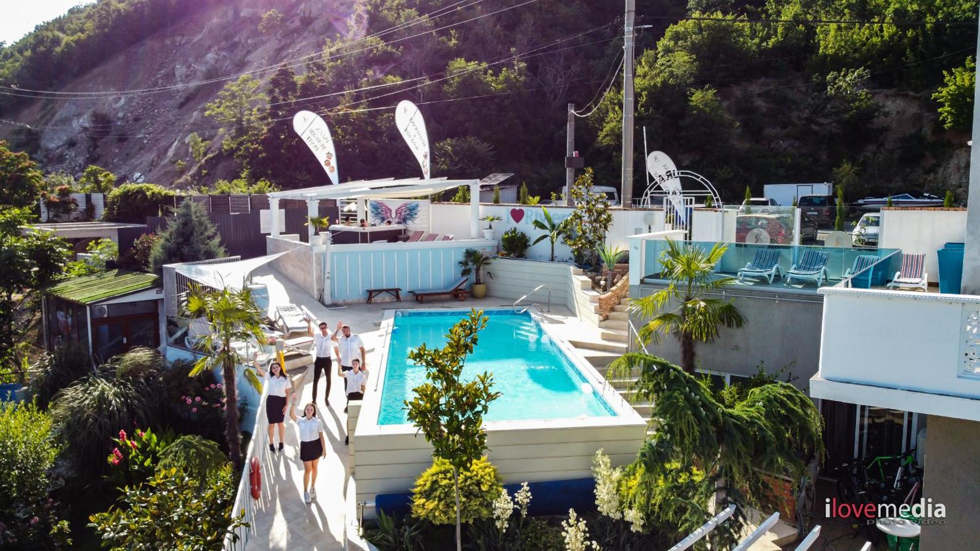 Riviera 990 - Resort & Restaurant Ieşelniţa Dış mekan fotoğraf